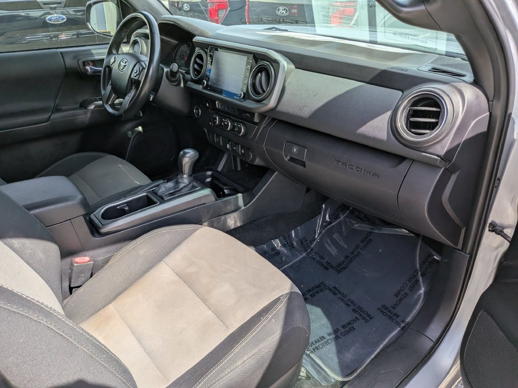 Used 2021 Toyota Tacoma TRD Off-Road RWD image 15