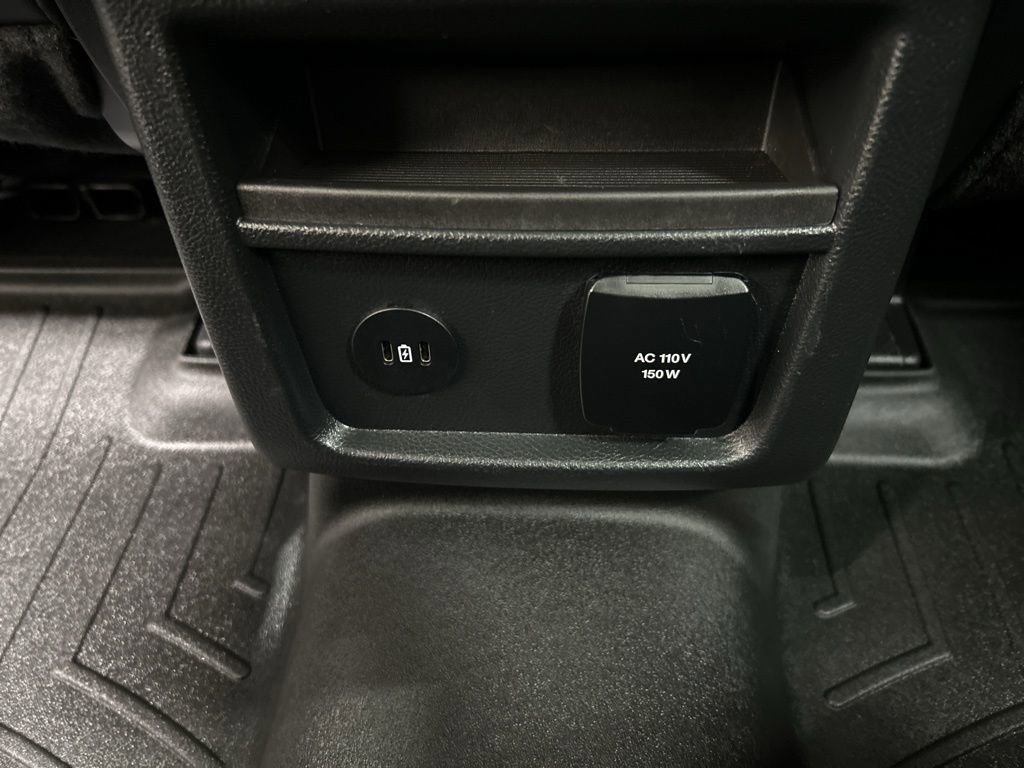 Certified 2024 Ford Edge ST-Line w/ Class II Trailer Tow Package image 28