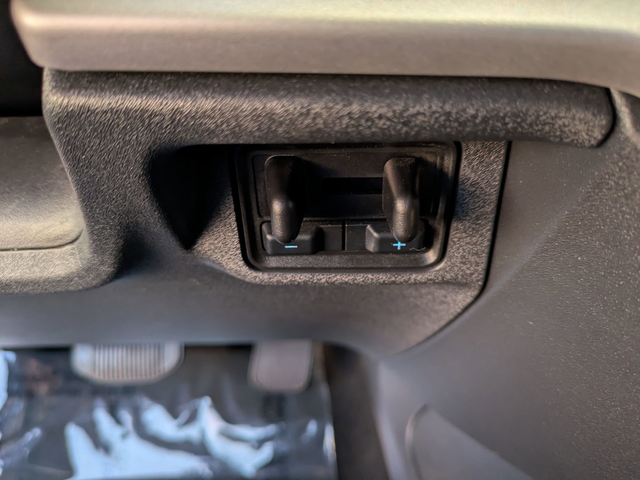 Certified 2025 Ford Expedition Active image 22