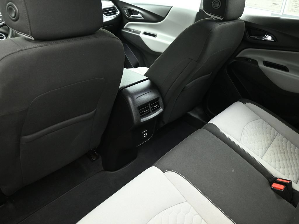 Used 2019 Chevrolet Equinox LS AWD/4WD image 20