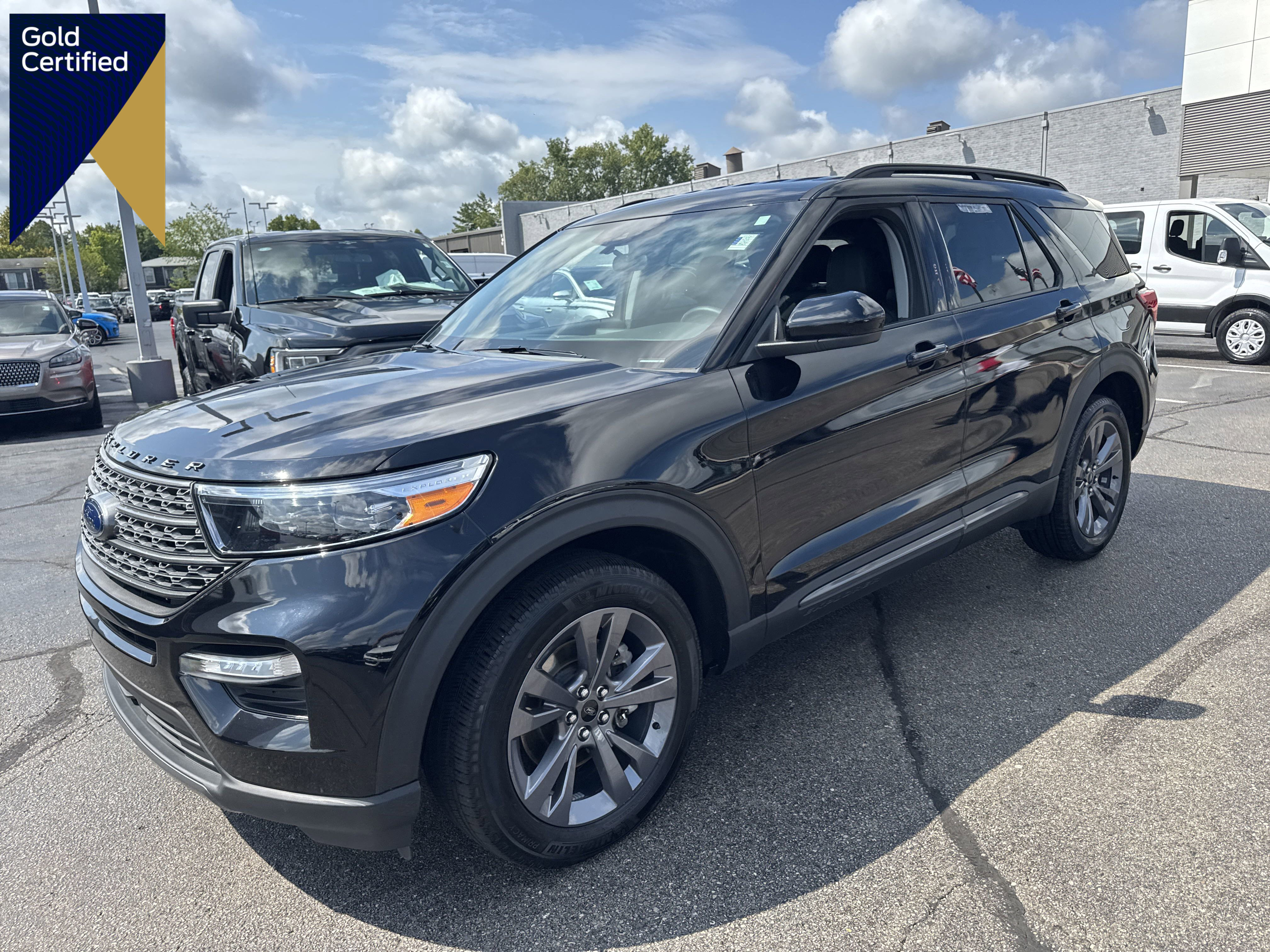 Certified 2023 Ford Explorer XLT w/ Equipment Group 202A