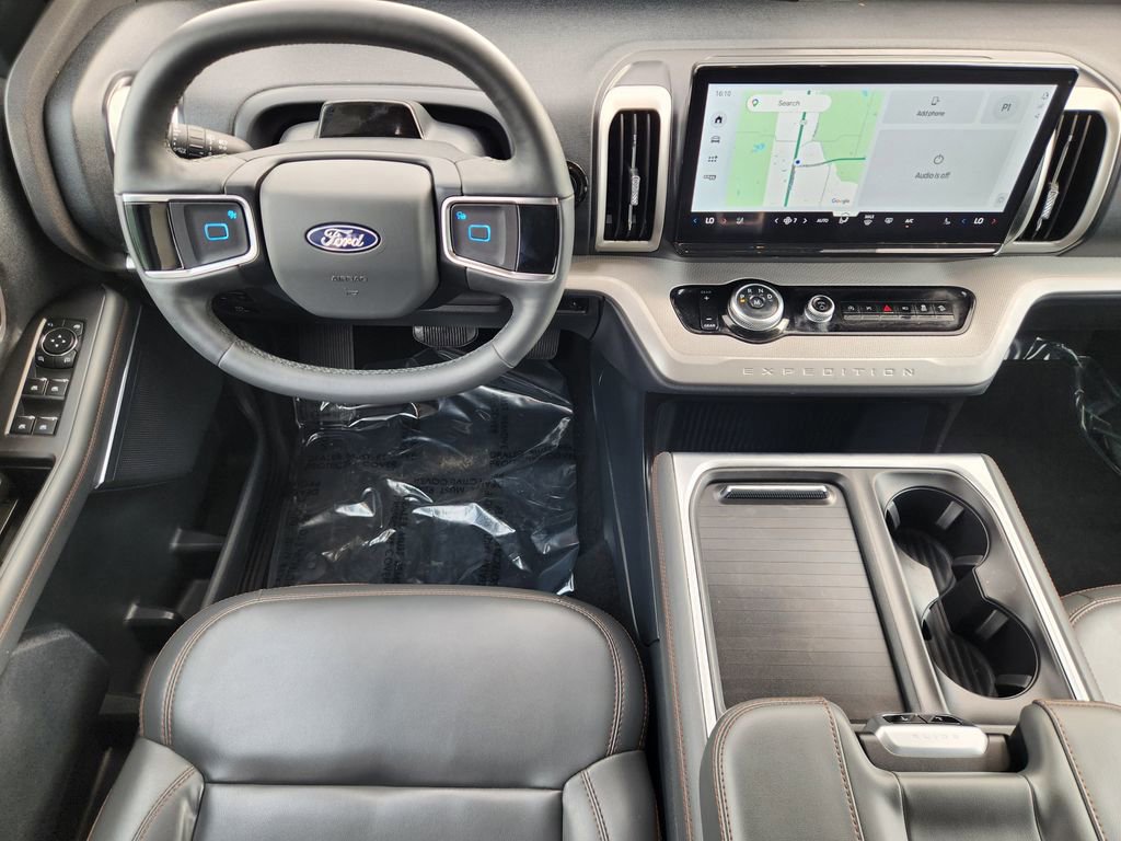 Certified 2025 Ford Expedition Active AWD/4WD image 24