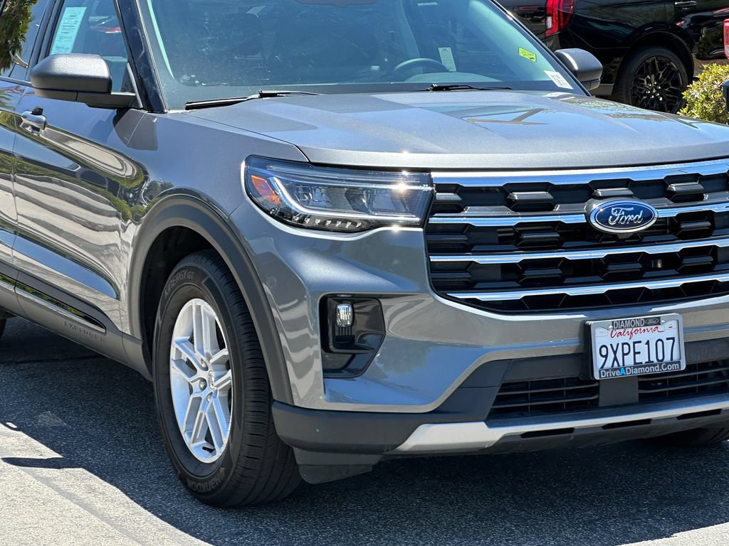 Certified 2026 Ford Explorer Active w/ Active Comfort Package RWD image 11