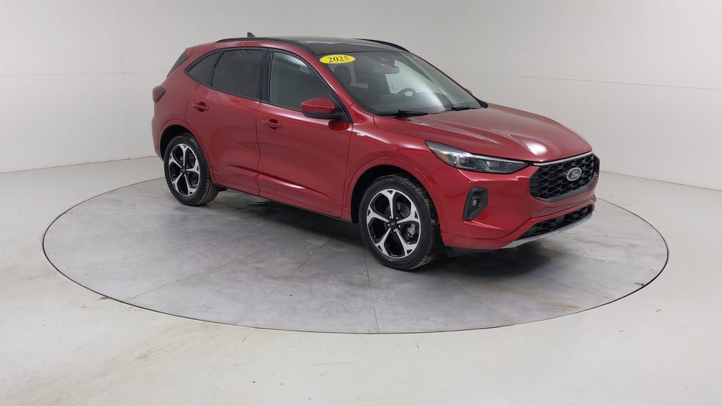 Certified 2025 Ford Escape ST-Line Elite image 11