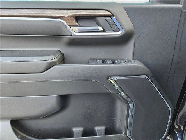 Used 2024 Chevrolet Silverado 1500 LT AWD/4WD image 6