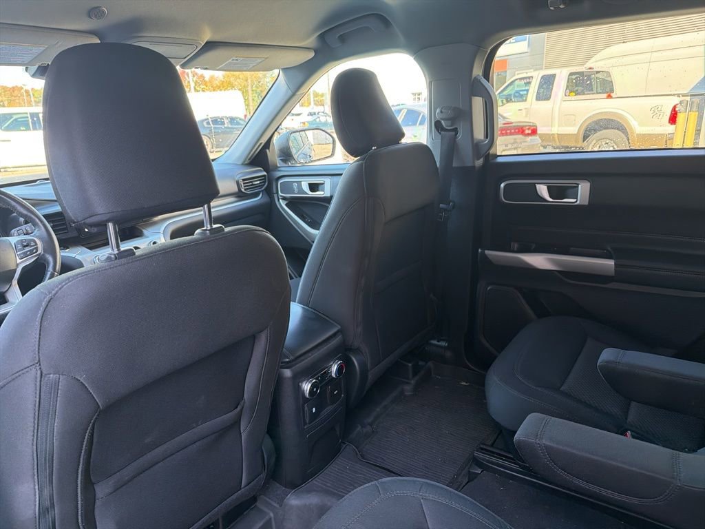 Certified 2022 Ford Explorer XLT image 33