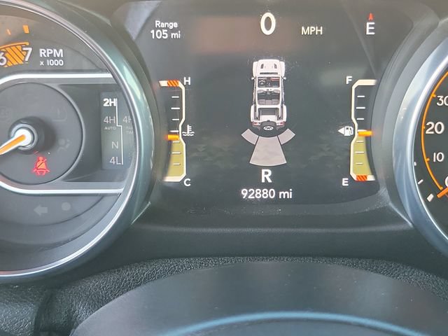 Used 2020 Jeep Wrangler Unlimited Sahara AWD/4WD image 33