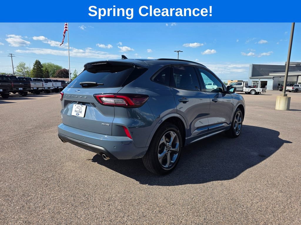 Certified 2024 Ford Escape ST-Line w/ Tech Pack #1 AWD/4WD image 7