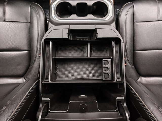 Used 2019 Chevrolet Silverado 1500 High Country w/ Technology Package AWD/4WD image 38