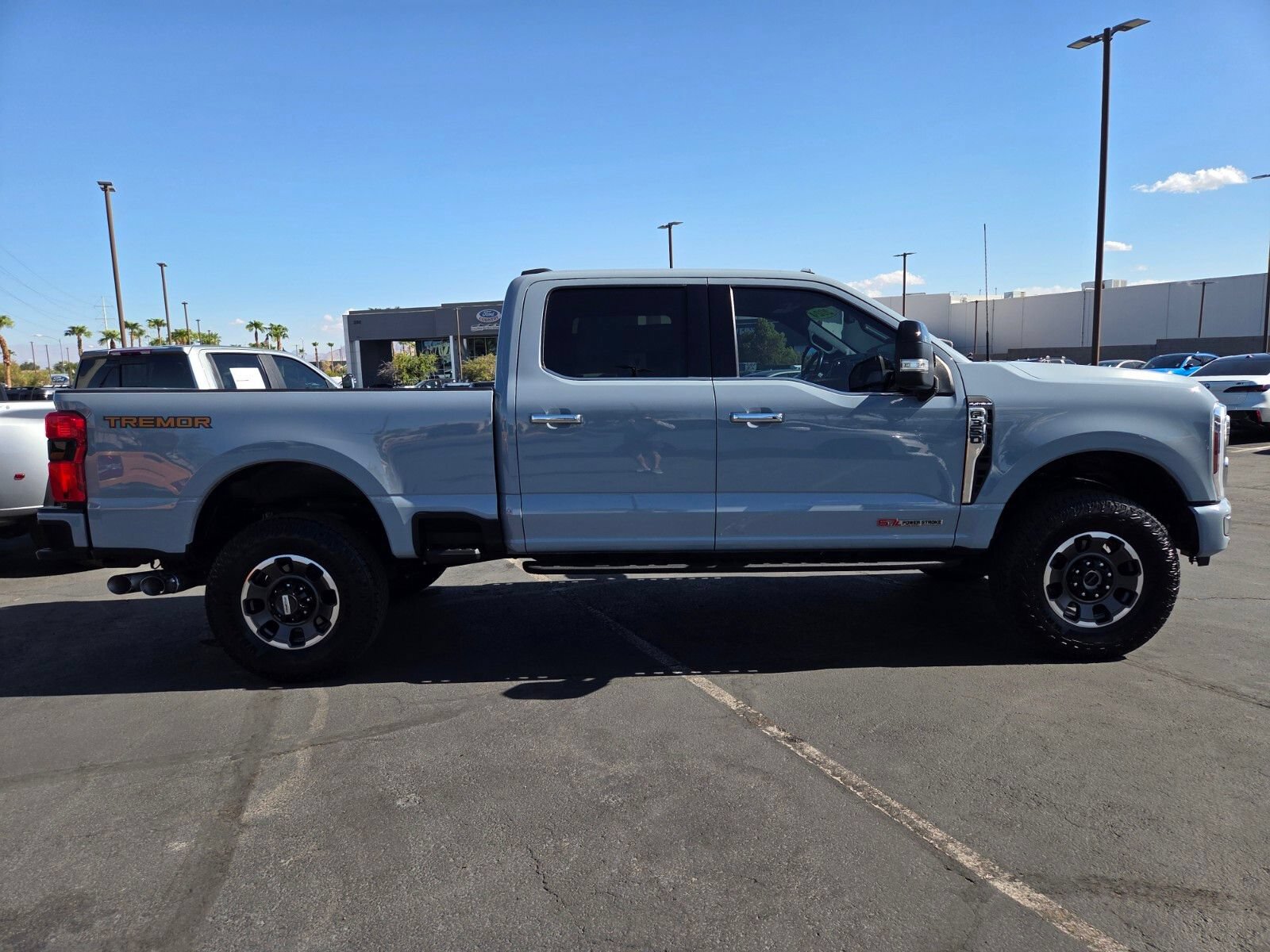 Certified 2024 Ford F350 Platinum w/ Tremor Off-Road Package AWD/4WD image 7