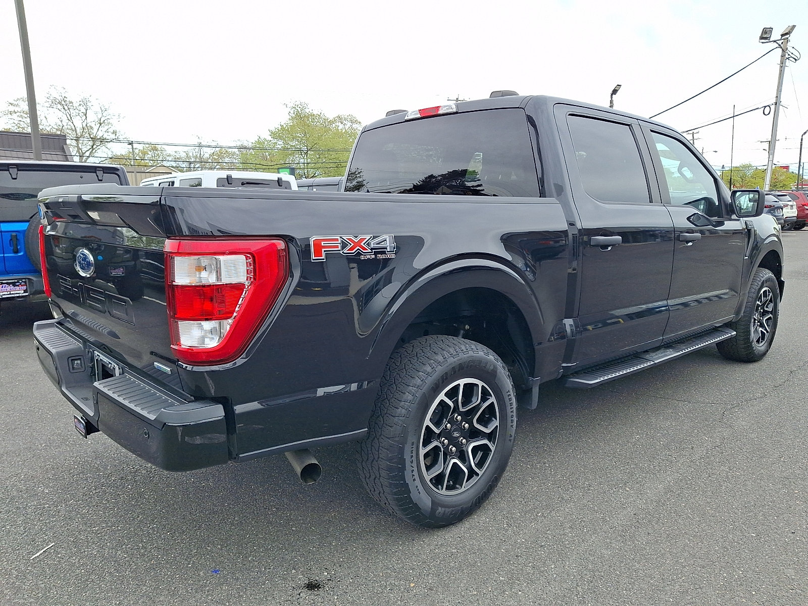Certified 2023 Ford F150 XL w/ STX Appearance Package AWD/4WD image 11