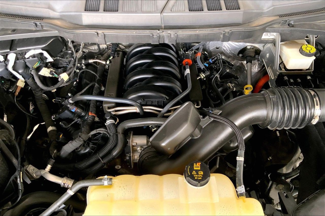 Certified 2024 Ford F150 XLT w/ Equipment Group 302A MID RWD image 32
