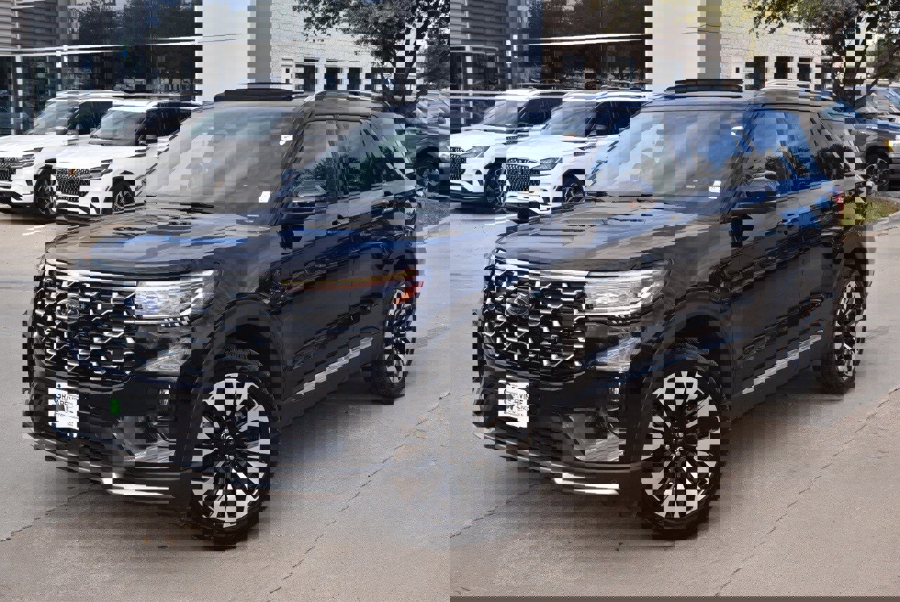 Certified 2025 Ford Explorer Platinum w/ LUX Leather Package image 41