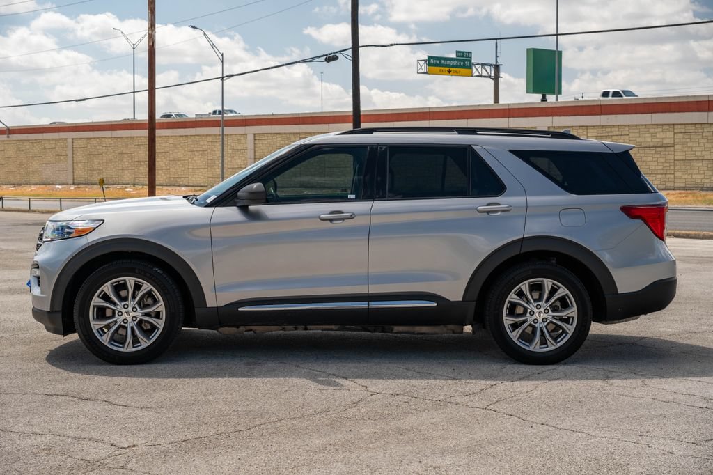 Certified 2020 Ford Explorer XLT w/ Equipment Group 202A RWD image 5