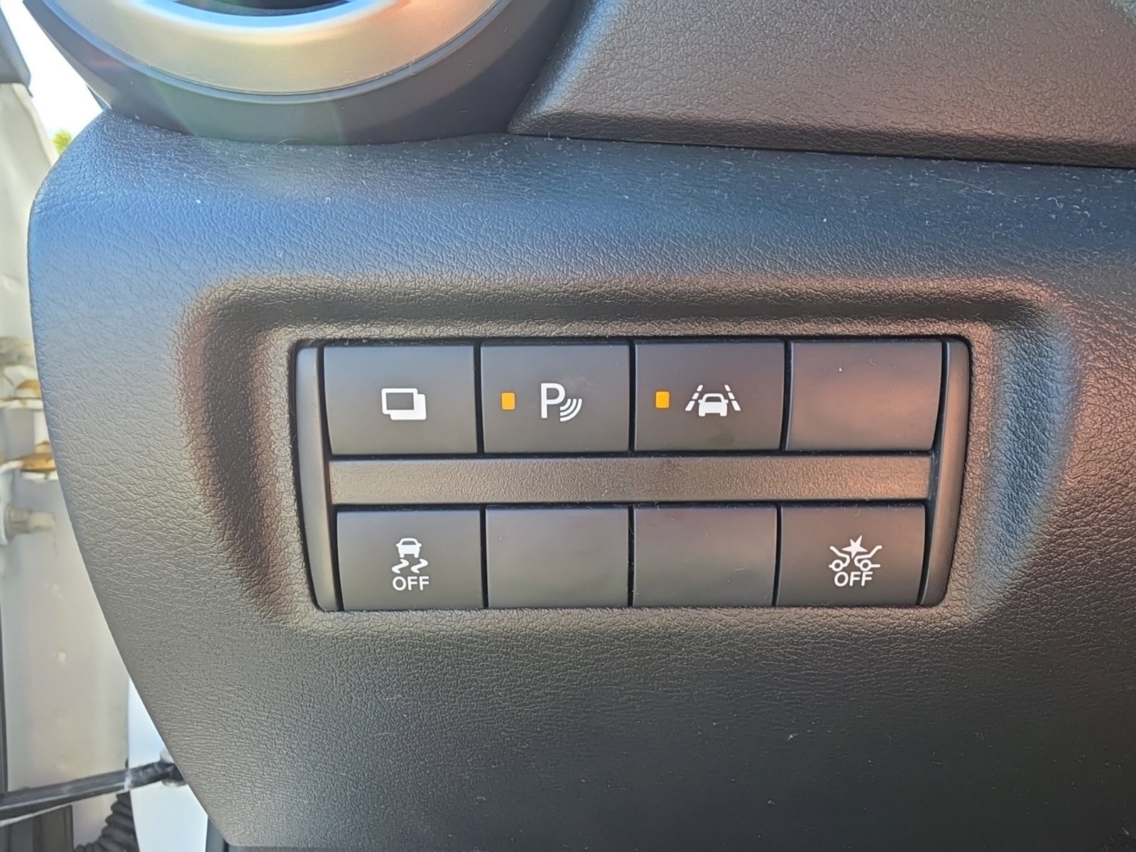 Used 2025 Nissan Versa S FWD image 13