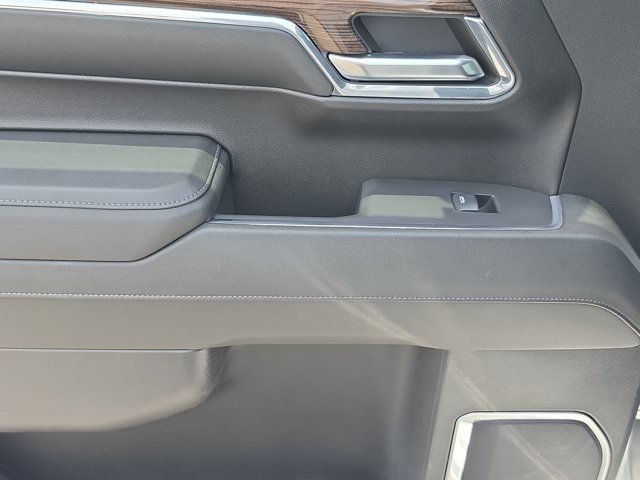 Used 2024 Chevrolet Silverado 1500 LT RWD image 10