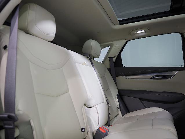 Used 2022 Cadillac XT5 Premium Luxury w/ Technology Package image 10