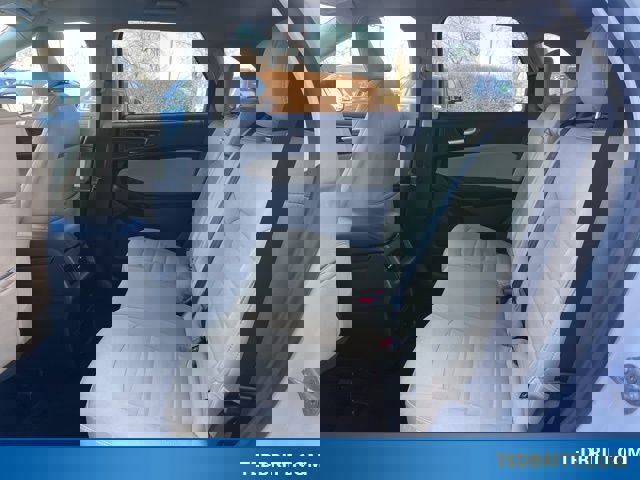 Certified 2024 Ford Edge SE image 12