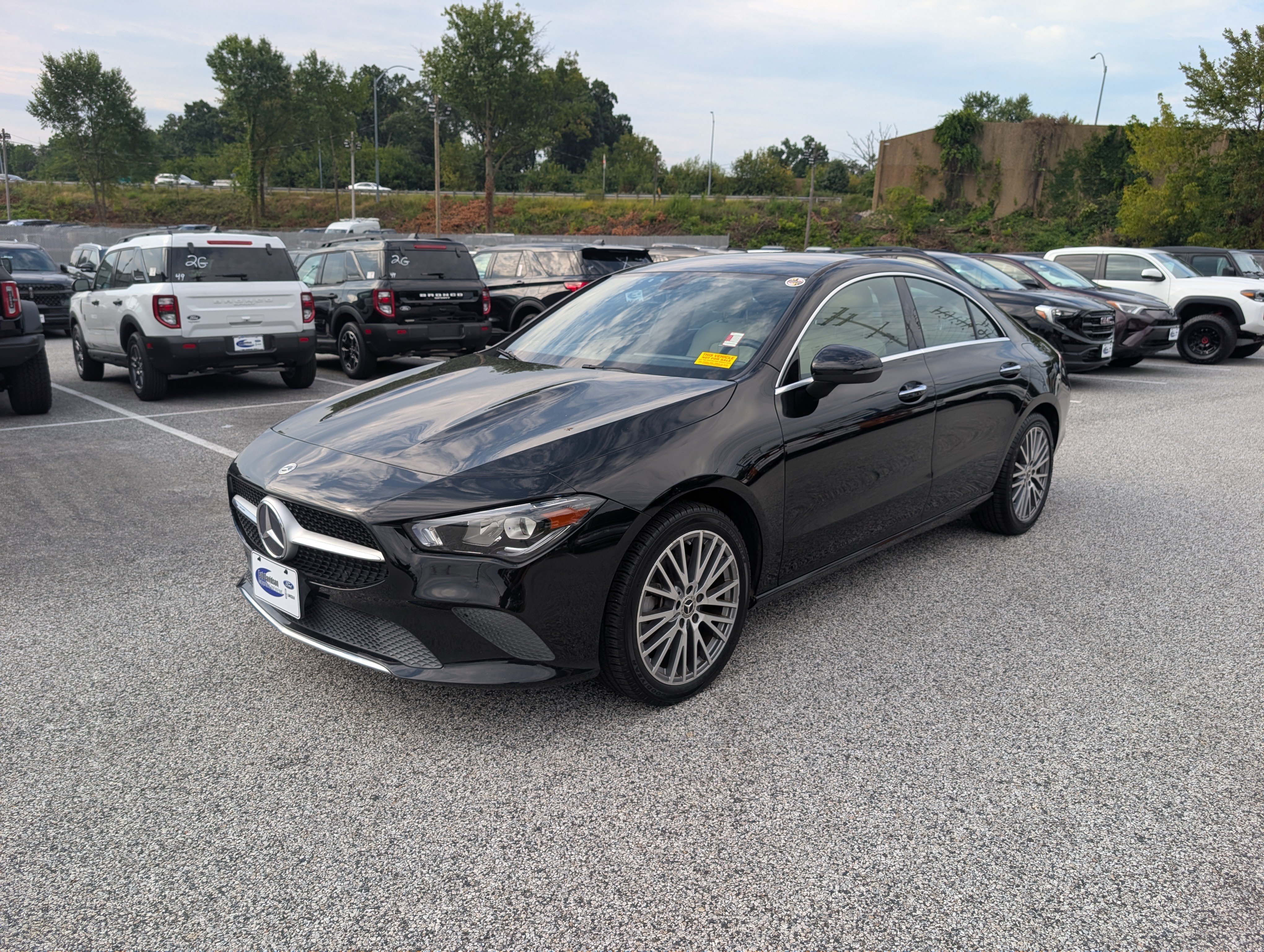 Used 2021 Mercedes-Benz CLA 250 4MATIC image 2