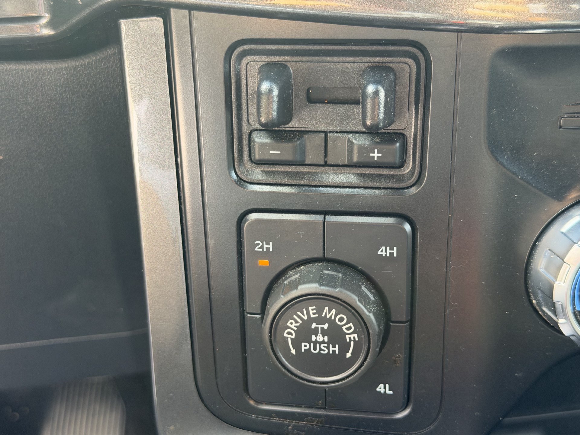 Certified 2023 Ford F150 4x4 SuperCrew image 6