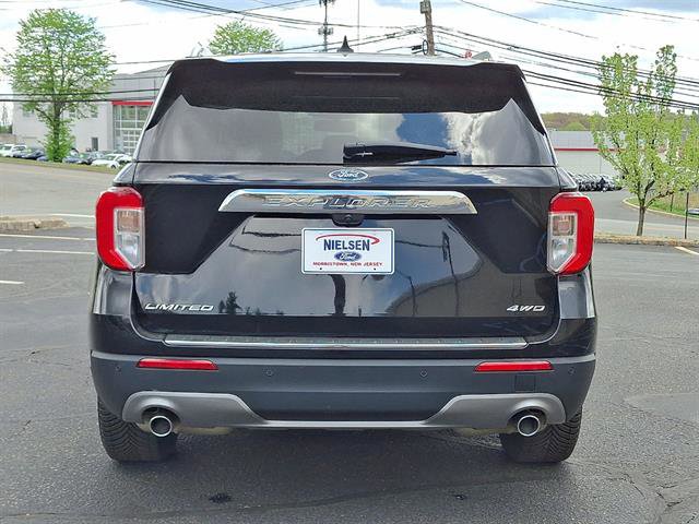 Certified 2022 Ford Explorer Limited w/ Equipment Group 301A AWD/4WD image 23
