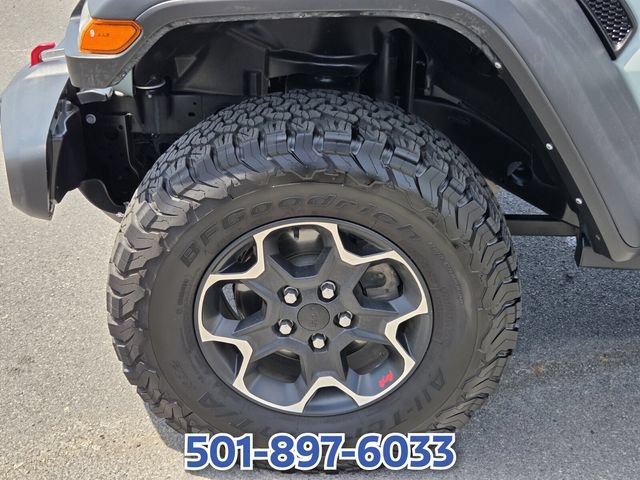 Used 2023 Jeep Wrangler Unlimited Rubicon w/ Cold Weather Group AWD/4WD image 16