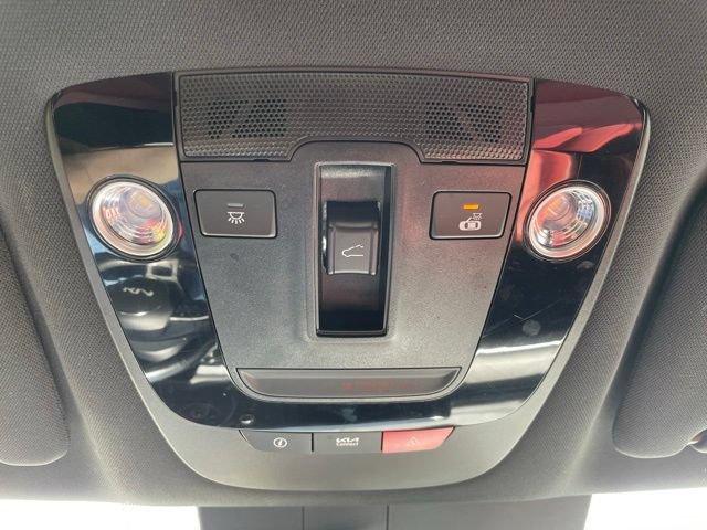 Used 2023 Kia K5 GT-Line AWD/4WD image 28
