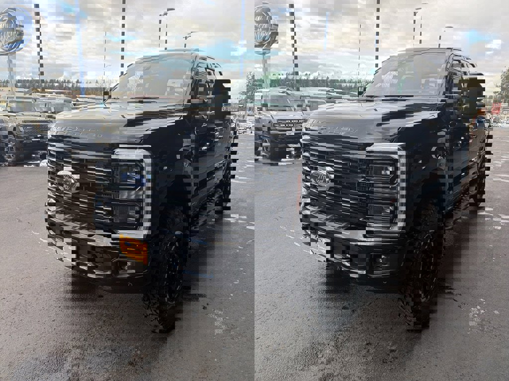 Certified 2025 Ford F350 Platinum w/ Tremor Off-Road Package image 3