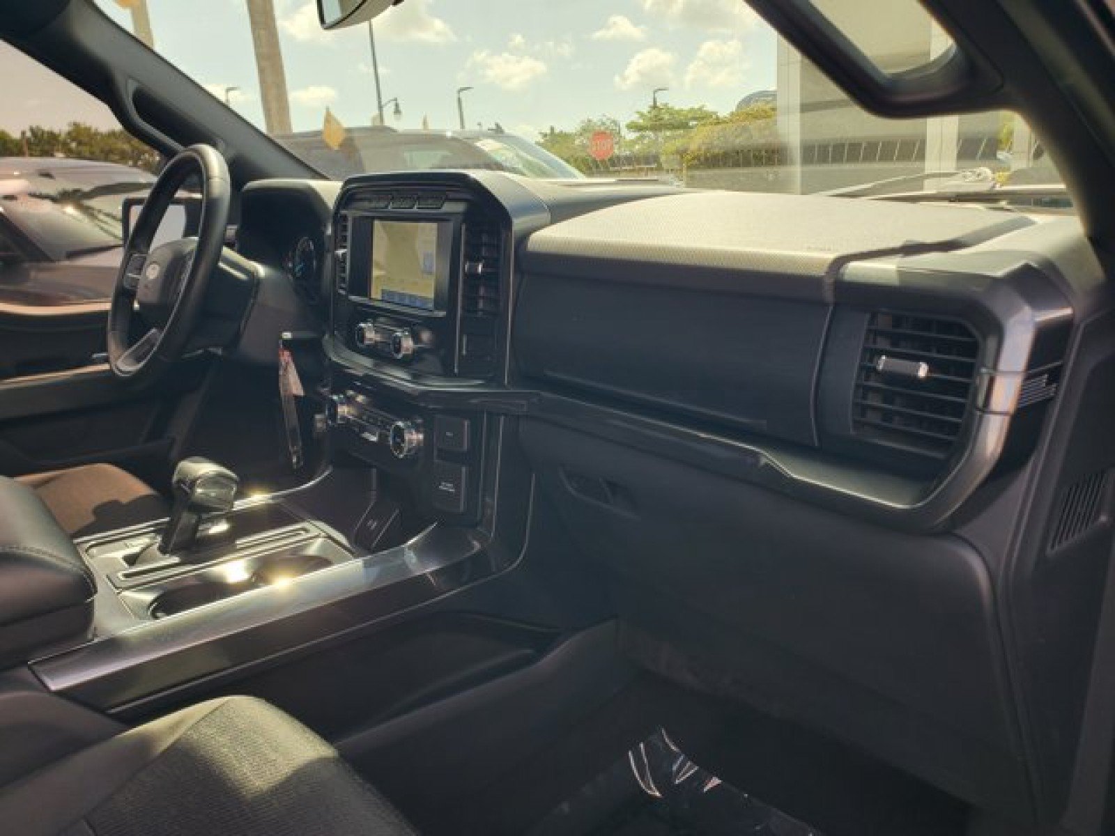 Certified 2023 Ford F150 XLT w/ XLT Black Appearance Package AWD/4WD image 33