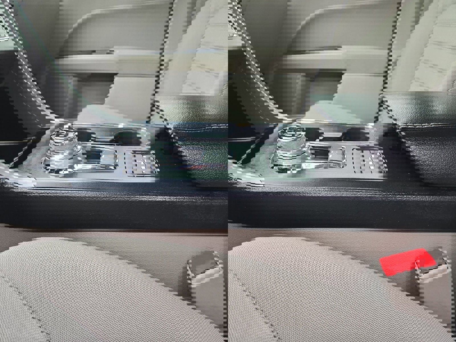 Certified 2020 Ford Fusion SE image 22