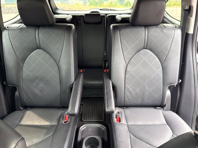 Used 2023 Toyota Highlander Platinum AWD/4WD image 13