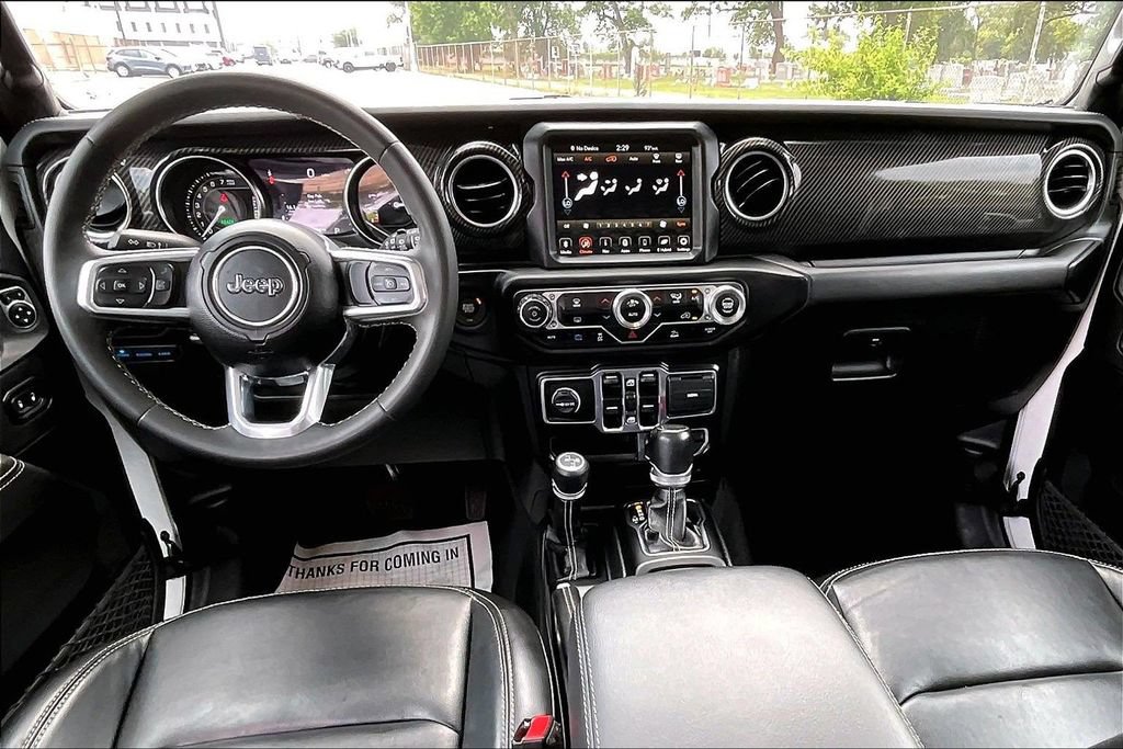 Used 2023 Jeep Wrangler Unlimited Sahara AWD/4WD image 14