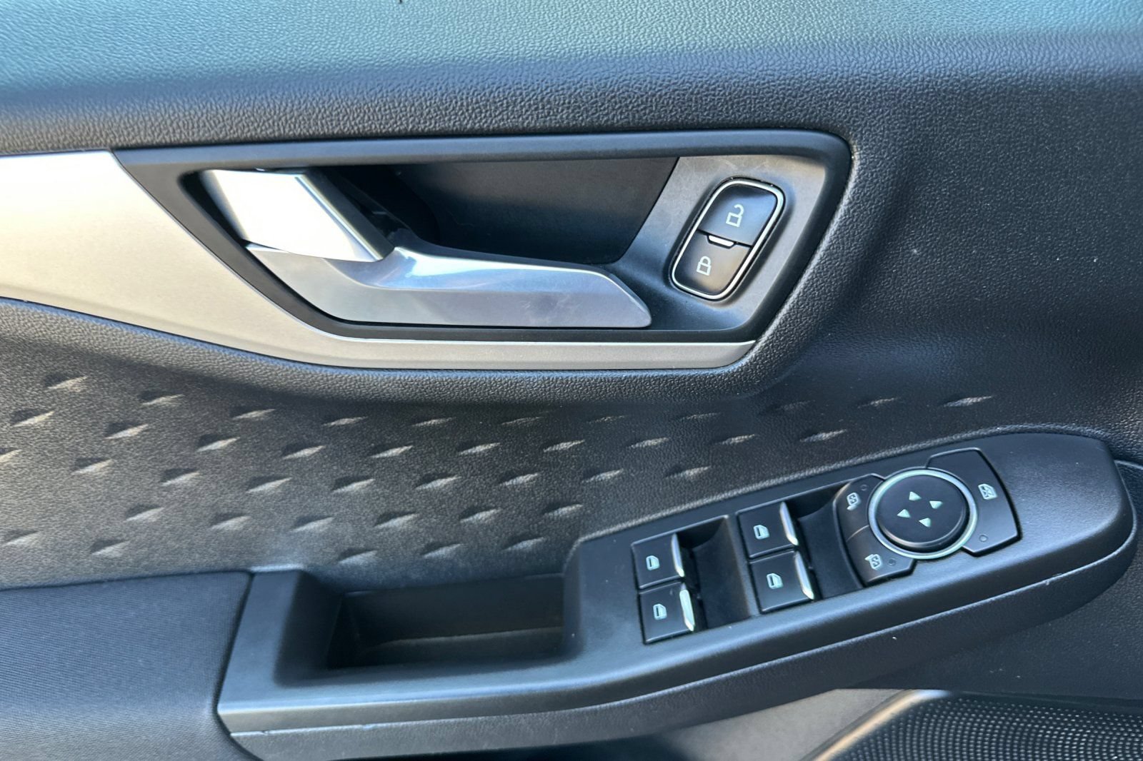 Certified 2020 Ford Escape SE AWD/4WD image 11