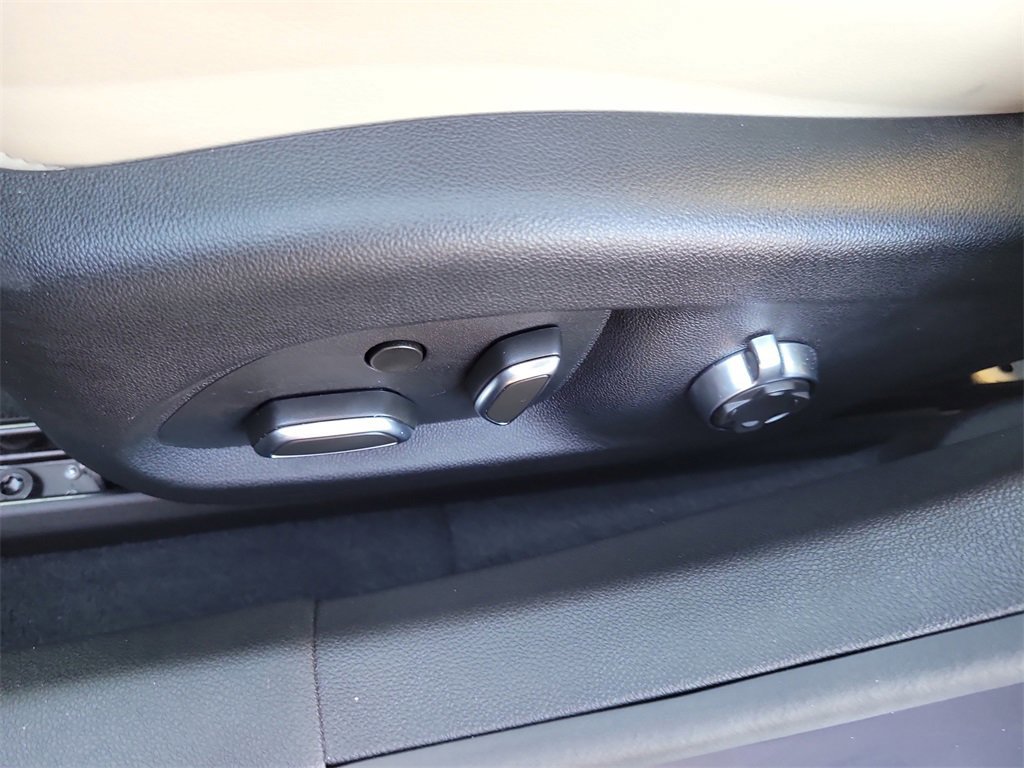 Used 2025 Cadillac CT5 Premium Luxury image 18