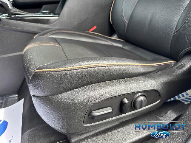 Used 2020 Chevrolet Blazer Premier w/ Driver Confidence II Package AWD/4WD image 14
