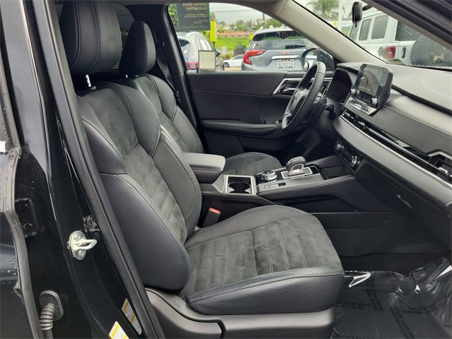 Used 2022 Mitsubishi Outlander SE image 22