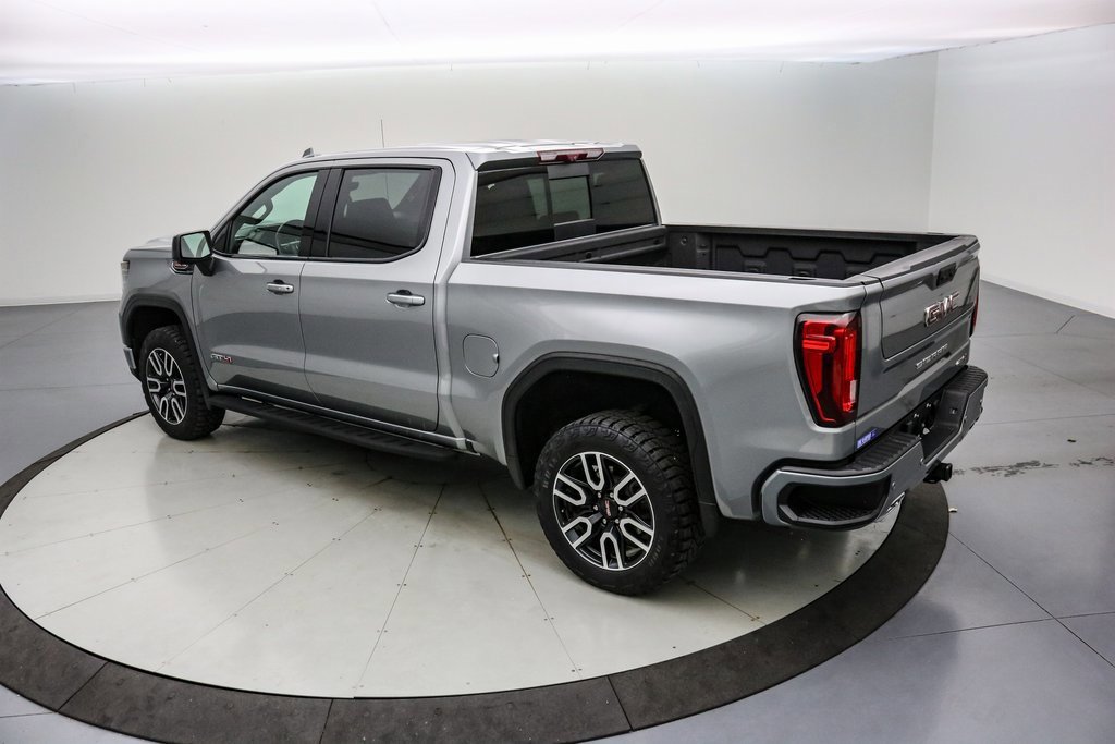 Used 2023 GMC Sierra 1500 AT4 w/ Technology Package image 3