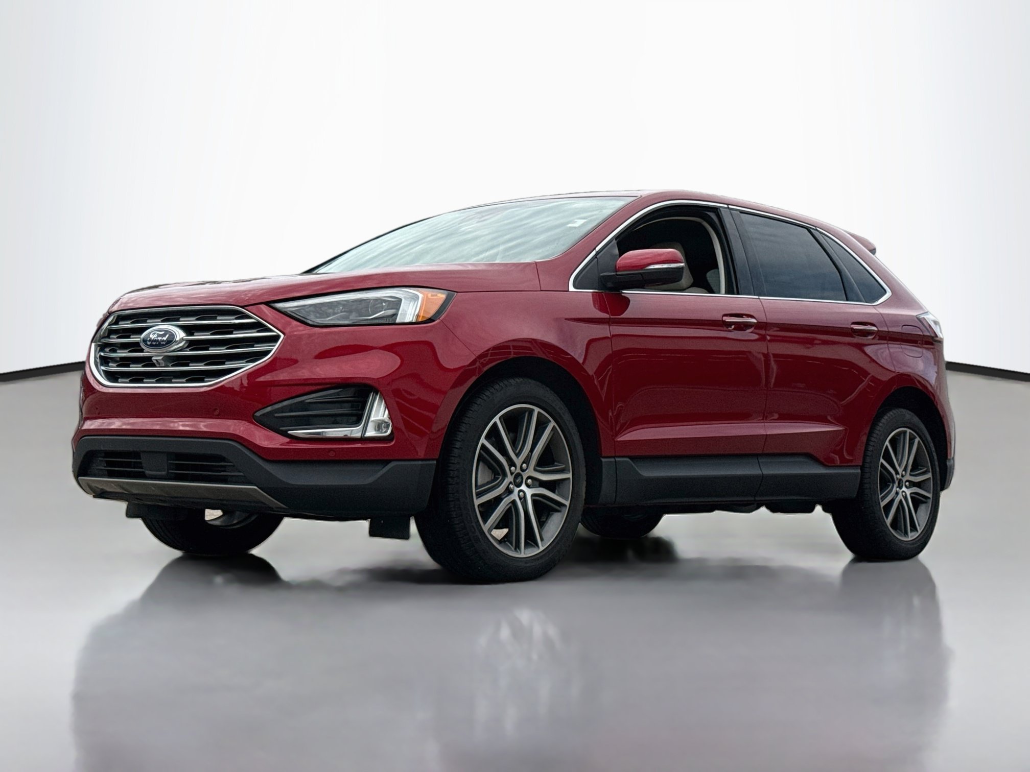 Certified 2024 Ford Edge Titanium w/ Equipment Group 301A AWD/4WD image 3