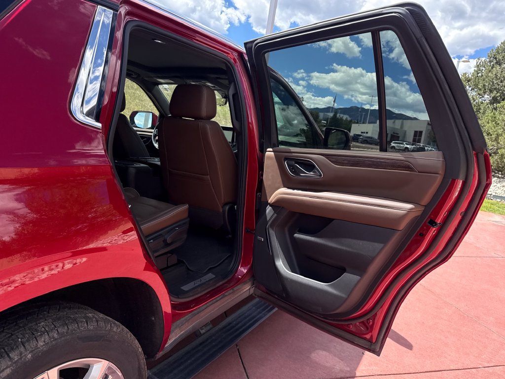 Used 2022 Chevrolet Tahoe High Country AWD/4WD image 23