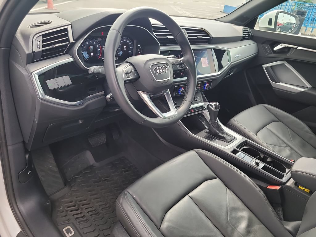 Used 2022 Audi Q3 2.0T Premium AWD/4WD image 17