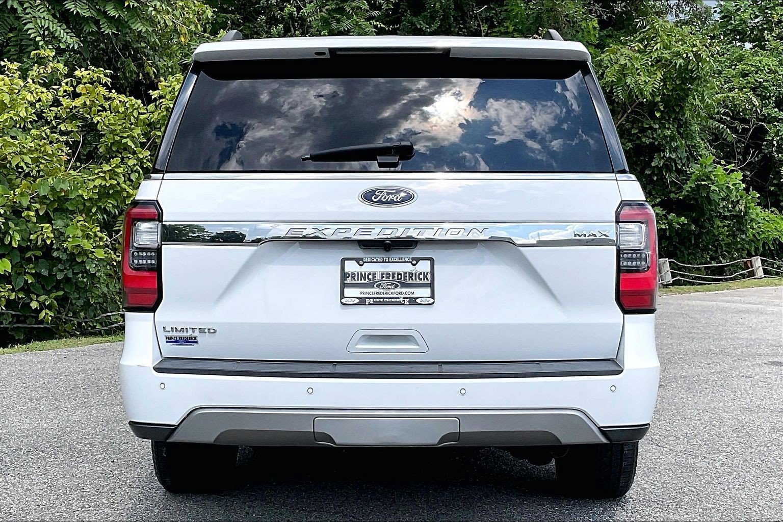 Certified 2021 Ford Expedition Max Limited AWD/4WD image 4