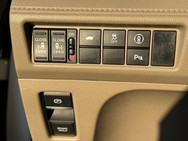 Used 2024 Honda Odyssey Elite image 25