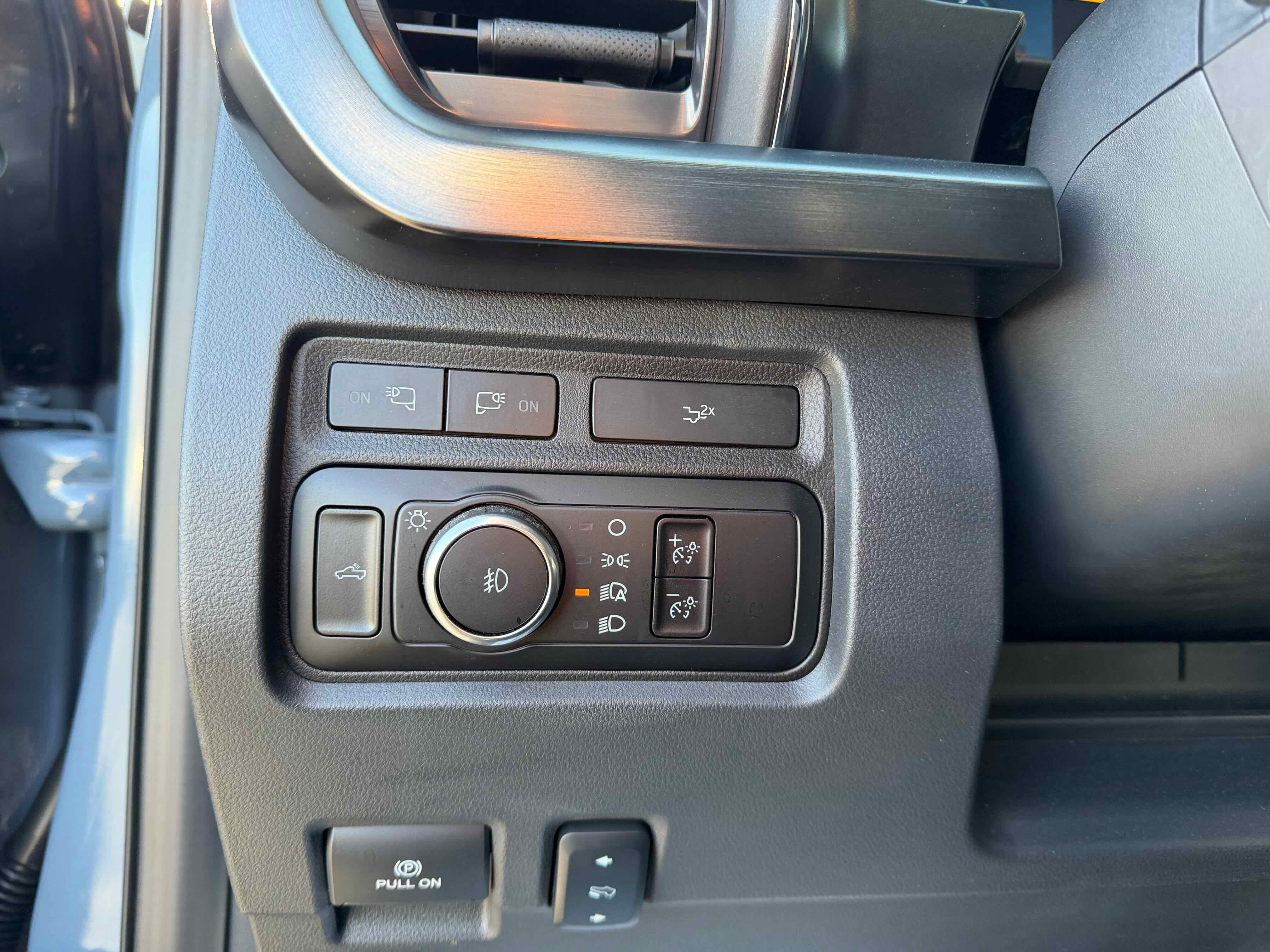 Certified 2023 Ford F350 Lariat w/ Lariat Ultimate Package image 27