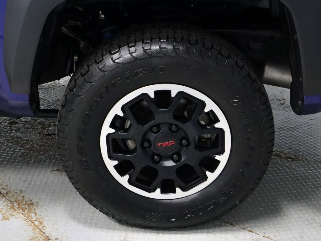 Used 2024 Toyota Tacoma TRD Off-Road AWD/4WD image 18
