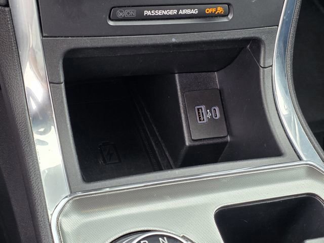 Certified 2022 Ford Edge Titanium image 21