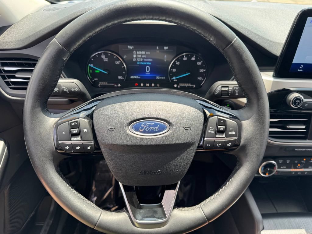 Certified 2022 Ford Escape SEL w/ Class II Trailer Tow Package AWD/4WD image 26