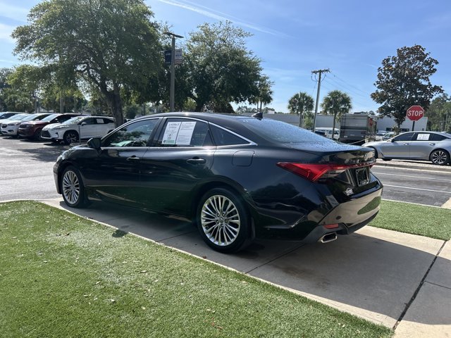 Used 2019 Toyota Avalon Limited FWD image 7