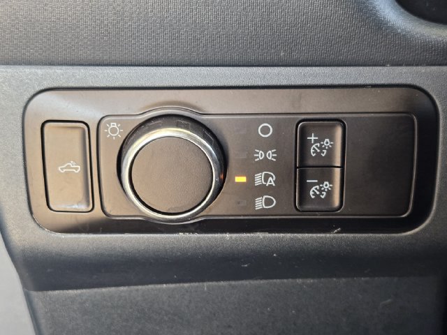 Certified 2025 Ford Maverick XL w/ Equipment Group 102A AWD/4WD image 22