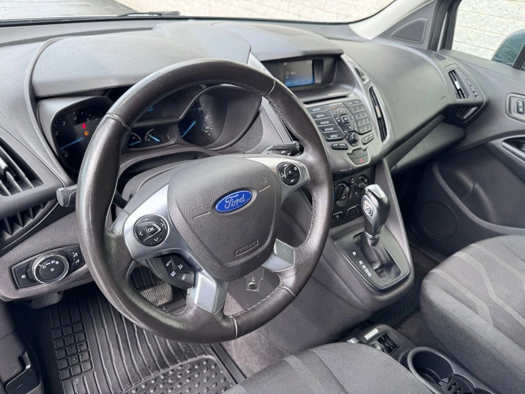 Certified 2018 Ford Transit Connect XLT image 28
