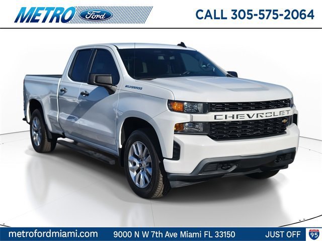 Used 2020 Chevrolet Silverado 1500 Custom w/ Custom Value Package image 4